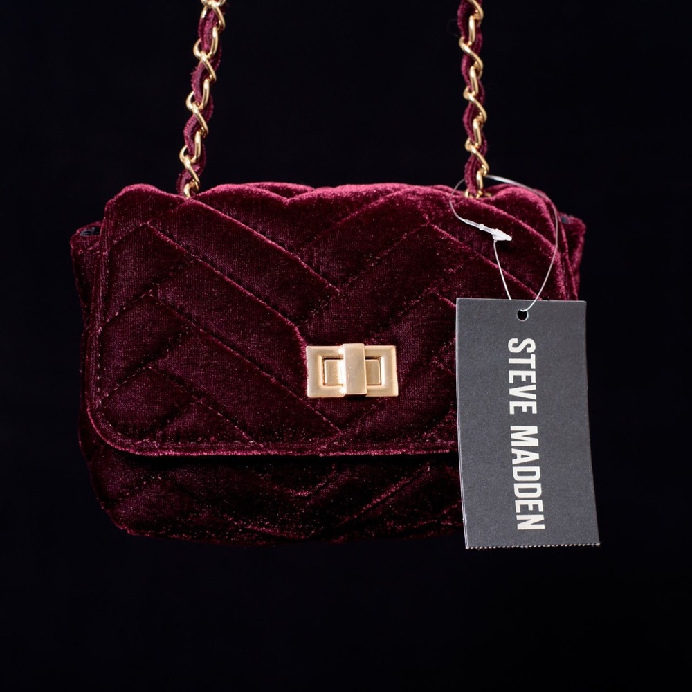 Steve Madden Red velvet crossbody *price firm*